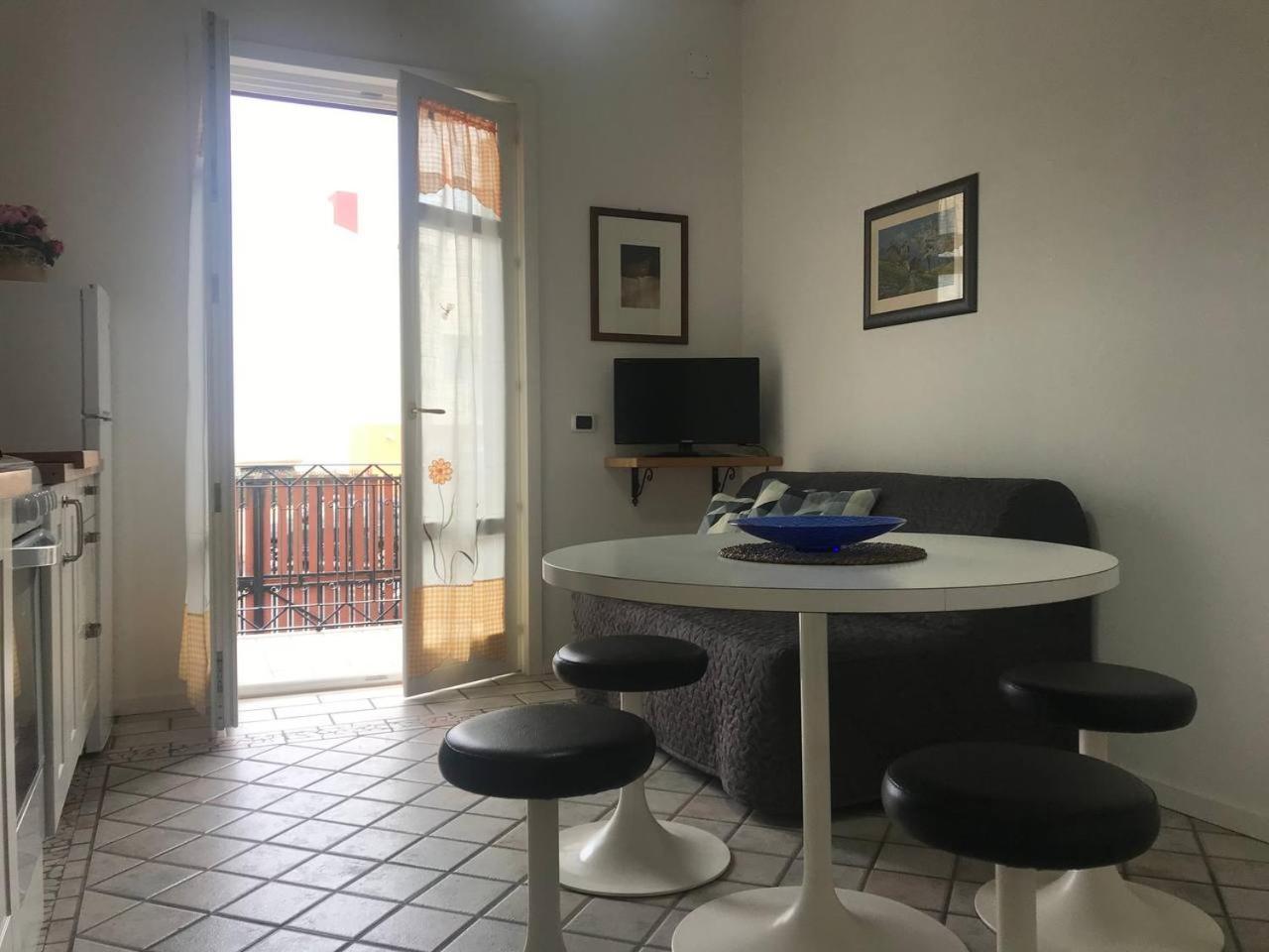 אבולה Casa Vacanze Borgo Marinaro מראה חיצוני תמונה