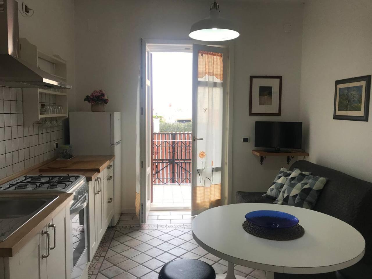 אבולה Casa Vacanze Borgo Marinaro מראה חיצוני תמונה
