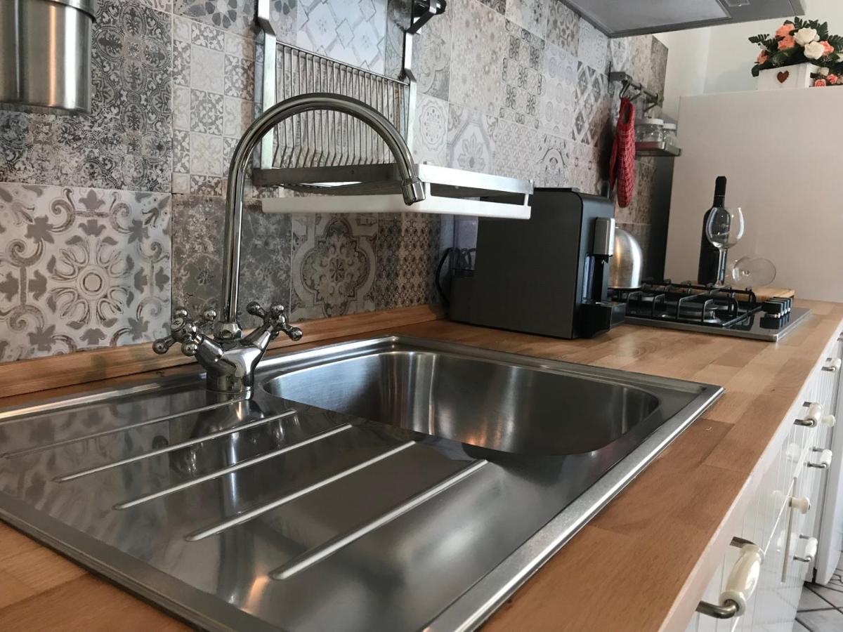 אבולה Casa Vacanze Borgo Marinaro מראה חיצוני תמונה